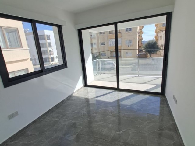 2+1 WOHNUNG MIT MEERBLICK IM ZENTRUM VON FAMAGUSTA