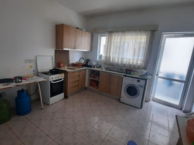 3+1 WOHNUNG IM ZENTRUM VON FAMAGUSTA ZU VERKAUFEN