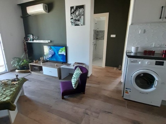 GAZİMAĞUSA MERKEZDE SATILIK FULL EŞYALI  2+1 DAİRE