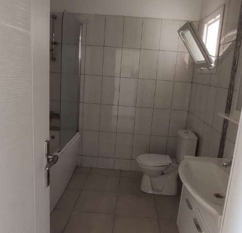 2+1 PENTHOUSE ZUM VERKAUF IN FAMAGUSTA YENİBOĞAZİÇİ BEREICH