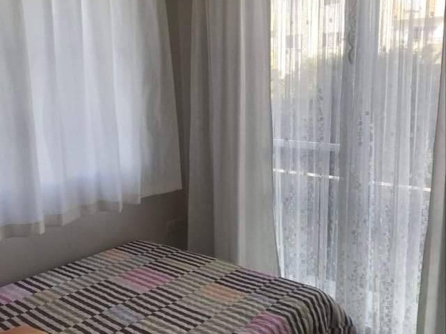 GAZİMAĞUSA MERKEZDE SATILIK FULL EŞYALI 1+1 DAİRE 