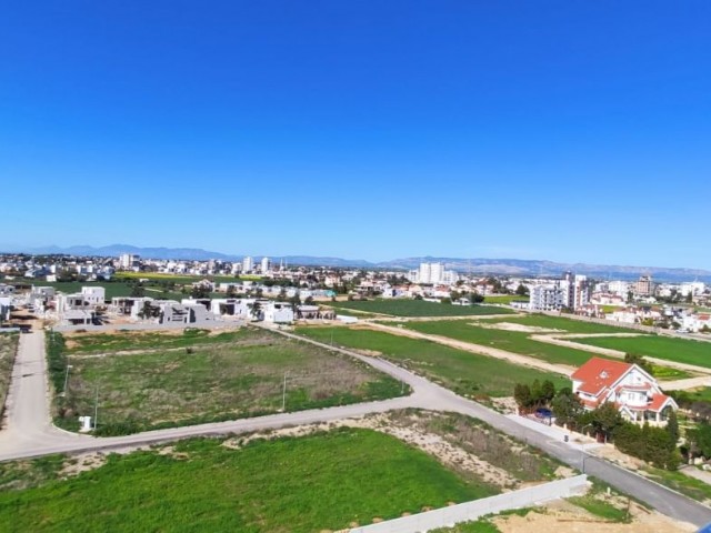 Penthouse 2+1 mit Meerblick, Blick auf die Berge Yenibogaziçi