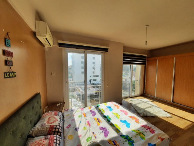 Полностью меблирована квартира 3+1 во центре Фамагуста со видом на озе ро