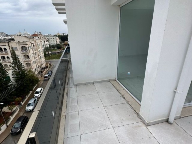 MAĞUSA MERKEZDE KAÇIRILMAYACAK 2+1 PENTHOUSE