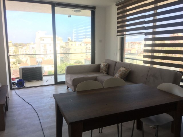 GAZİMAĞUSA MERKEZDE SATILIK  EŞYALI 2+1 DAİRE