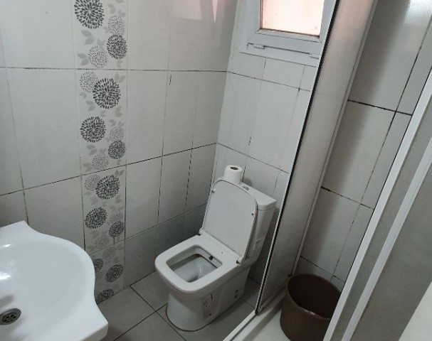 Kaliland apartment 2+1 with new kitchen. Center Famagusta. Good location 