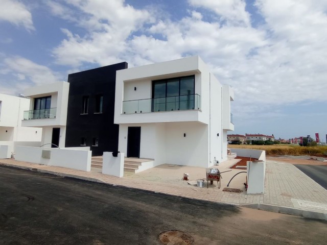 3+1 TWIN VILLA WITH POOL FOR SALE IN FAMAGUSTA YENİBOĞAZİÇİ AREA