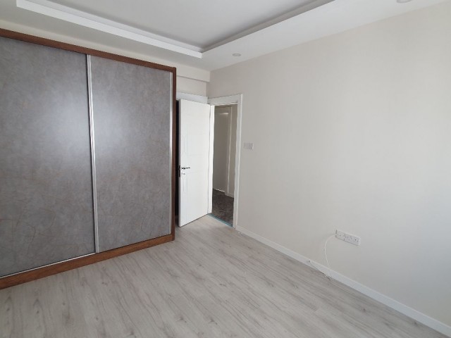 New apartment 3+1 in Yenibogaziçi near sea