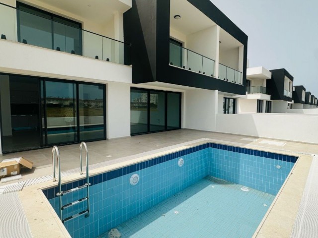 VILLA DUPLEX 3+1, with provat pool. YENIBOGAZICI.