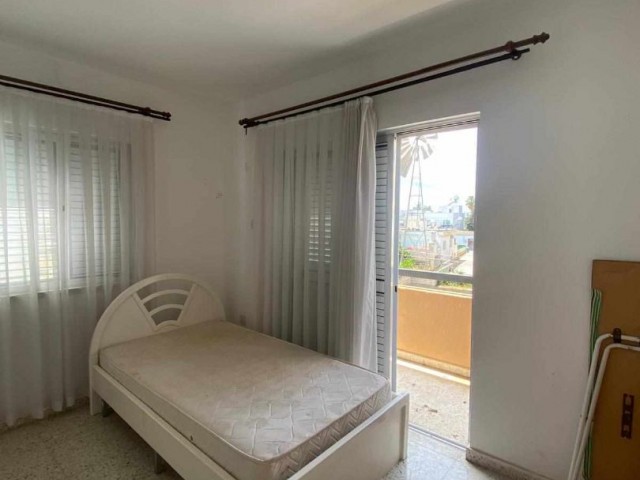 GAZİMAĞUSA BAYKAL BÖLGESİNDE SATILIK 3+1 DAİRE