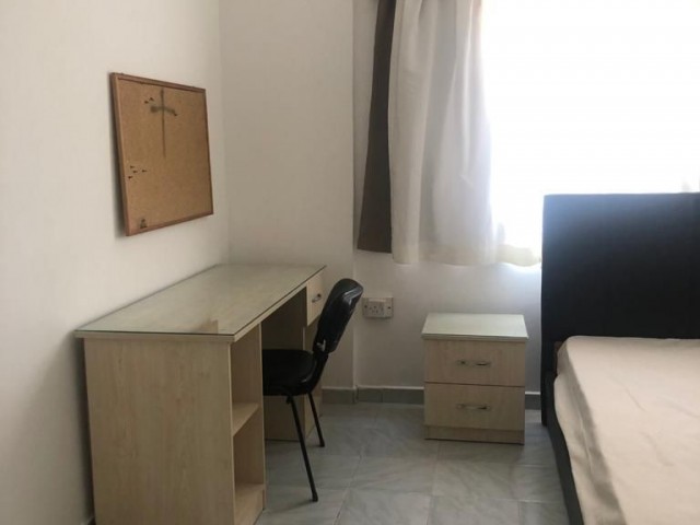 GAZİMAĞUSA MERKEZDE KİRALIK 1+1 DAİRE