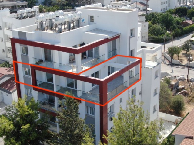 Küçük Kaymaklı da  3+1 Yerden Isıtmalı, Isı pompalı Türk malı Penthouse