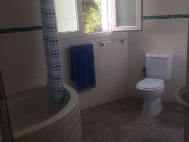 Bungalow For Sale in Çatalköy, Kyrenia