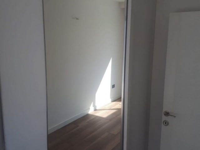 Girne Merkezde 2+1 Satılık Penthouse 145000 STG 