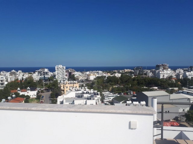 Girne Merkezde 2+1 Satılık Penthouse 145000 STG 