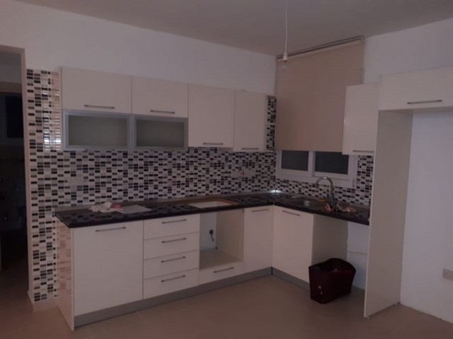 2+1 Apartment For Rent İn Girne City Center