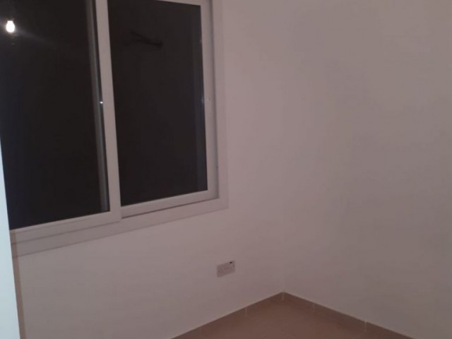 2+1 Apartment For Rent İn Girne City Center