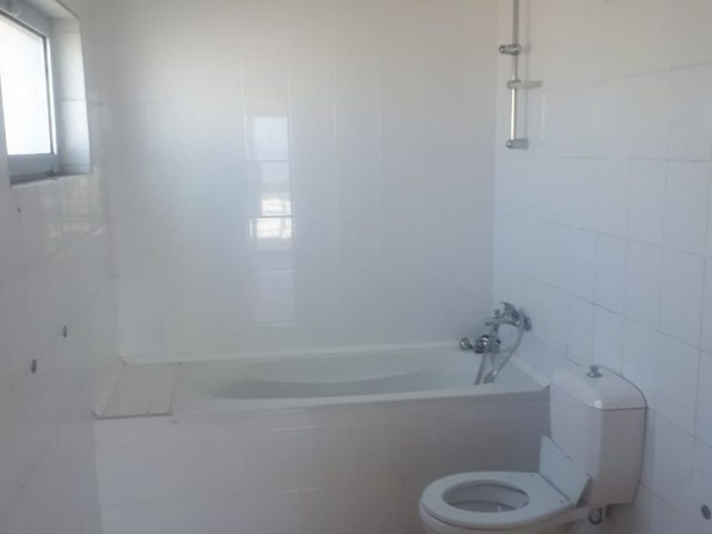 Girne Esentepe Bölgesinde  3+1 Satılık Villa 85000 STG