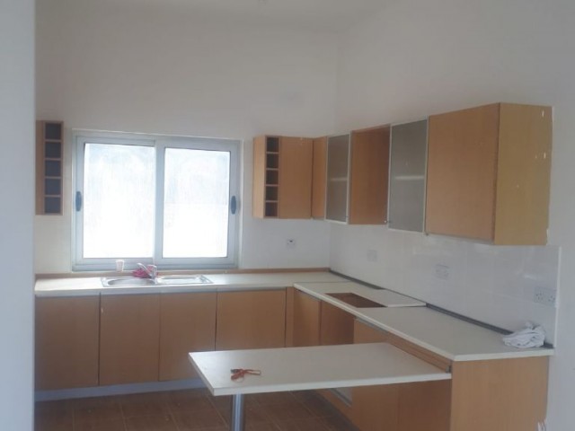 Girne Esentepe Bölgesinde  3+1 Satılık Villa 85000 STG