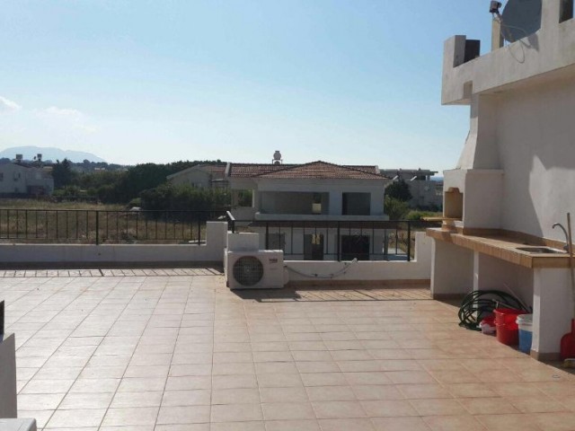 Girne Lapta Bölgesinde 3+1 Satılık Penthouse