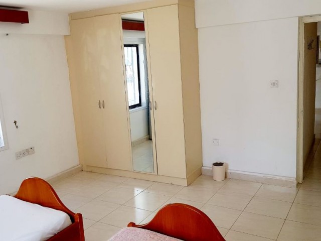 Flat To Rent in Girne Merkez, Kyrenia