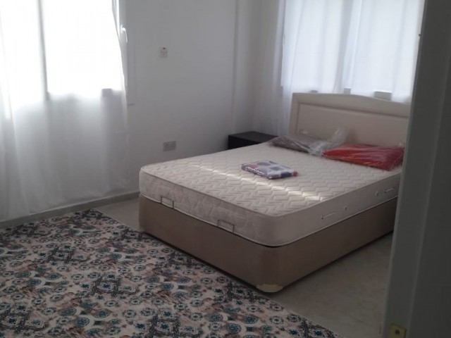 Flat To Rent in Alsancak, Kyrenia