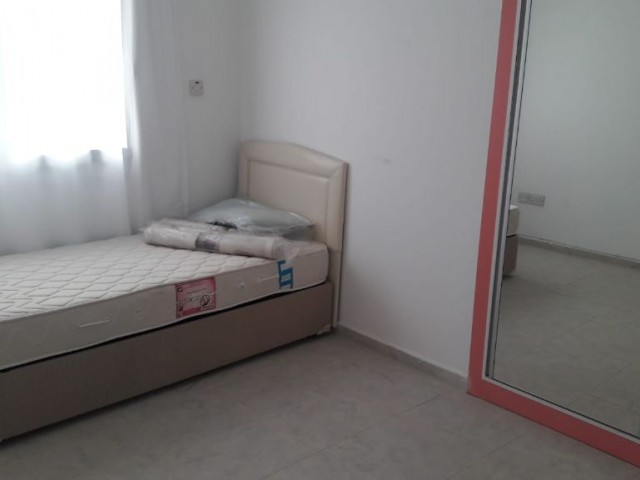 Flat To Rent in Alsancak, Kyrenia