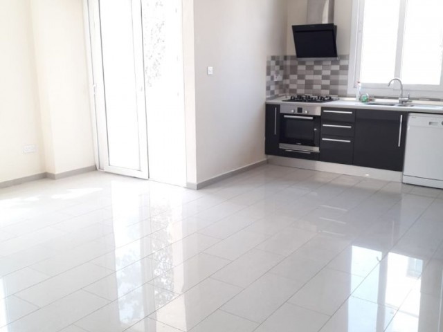 Girne Merkezde 2+1 Satılık Daire 66000 STG