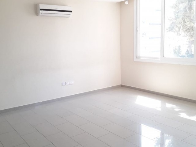 Girne Merkezde 2+1 Satılık Daire 66000 STG