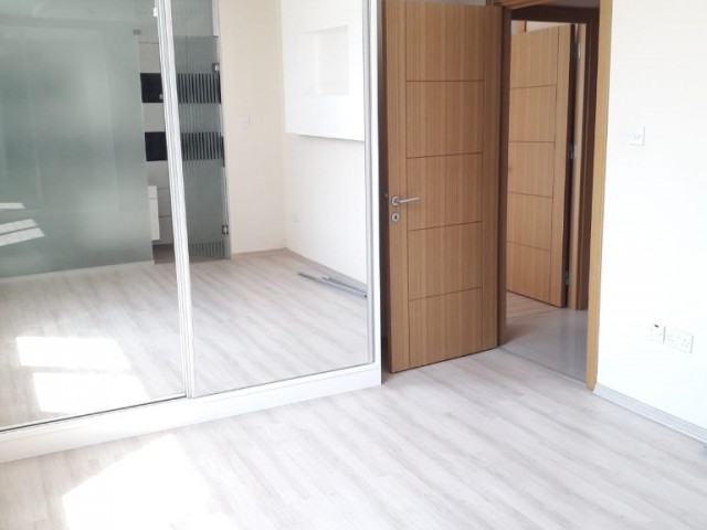 Girne Merkezde 2+1 Satılık Daire 66000 STG