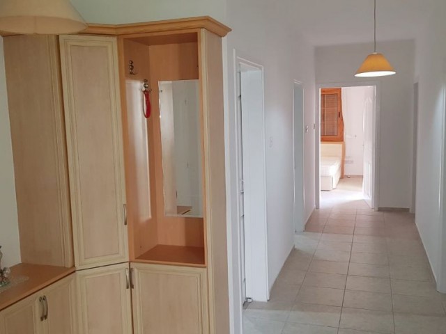 Flat To Rent in Doğanköy, Kyrenia