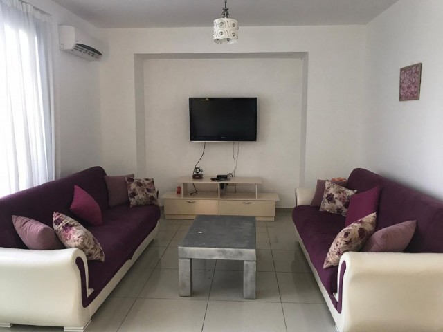 Girne Karaoğlanoğlu GAU Yakın 2+1 Kiralık Daire 2500 TL