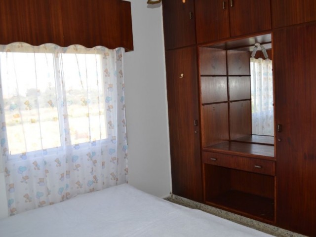 Girne Karaoğlanoğlu  3+1 Eşyalı Kiralık Villa  700 STG