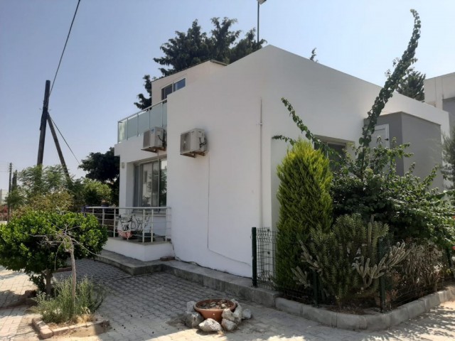 Girne Karaoğlanoğlu 2+1 Satılık Bungalow  75000 STG