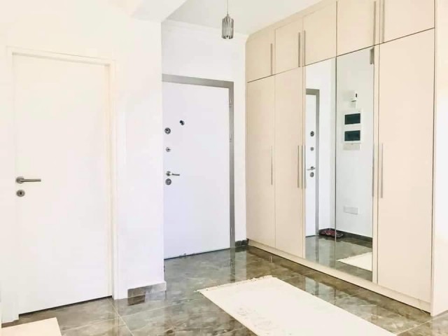 Girne Yeşiltepe 4+1 Satılık Villa