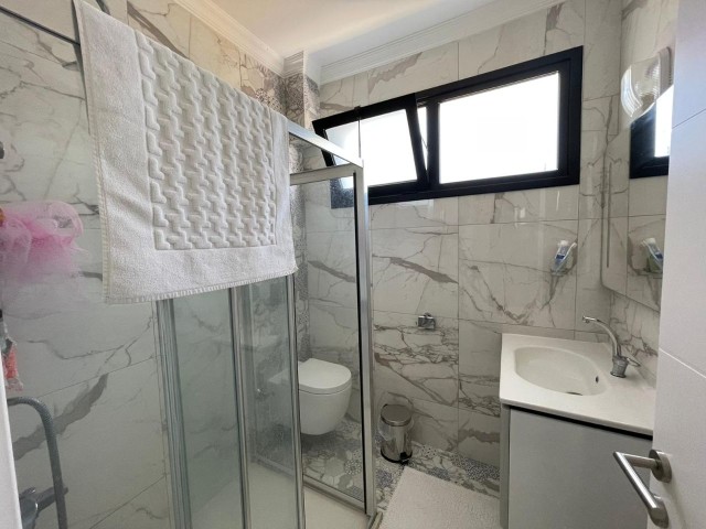 Girne Yeşiltepe 4+1 Satılık Villa