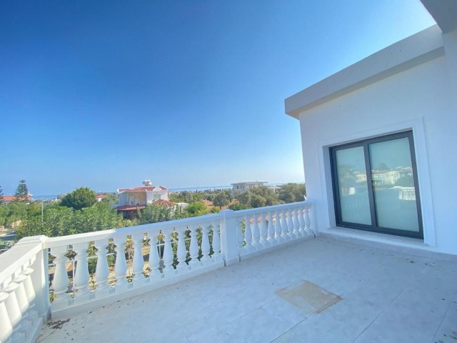 Kyrenia Ozankoy 4 +1 Villa for Rent ** 