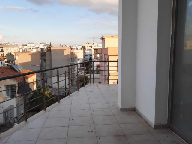 2+1 and 3+1 Flats for Sale in Nicosia Gçönyeli ** 