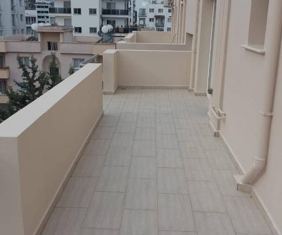 Girne Merkez 1+1 Kiralık Penthouse