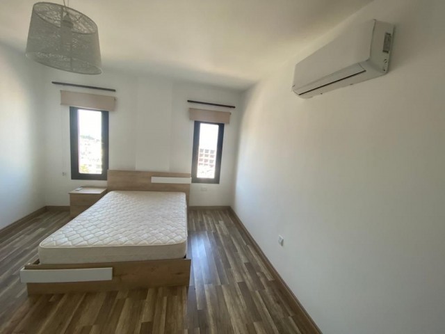 Girne Merkezde sıfır satılık 2+1 çok geniş daire