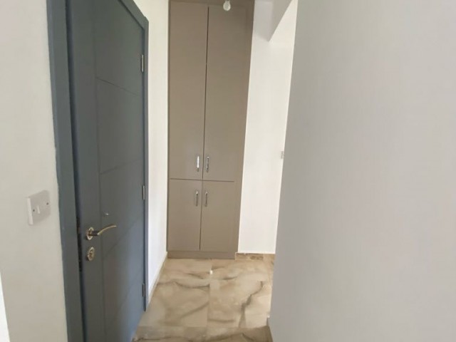 2+1 Wohnung Zu vermieten in Nikosia Mitreizungen ** 