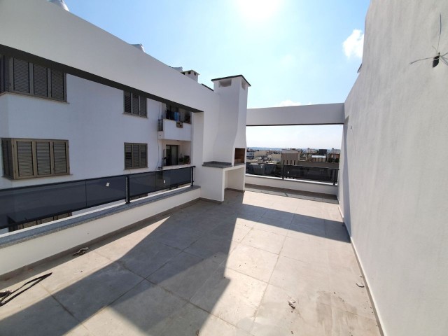 2+1 Penthouse Zu Verkaufen In Nikosia ** 