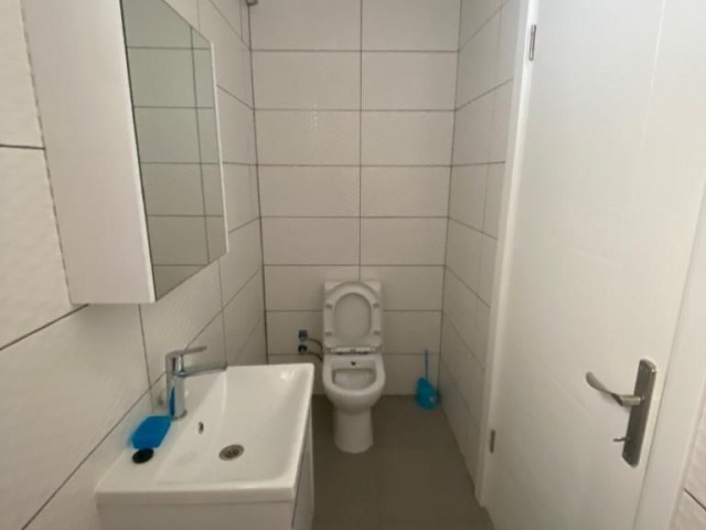 Kyrenia Chatalköy 3 + 1 Penthouse Zu Vermieten ** 