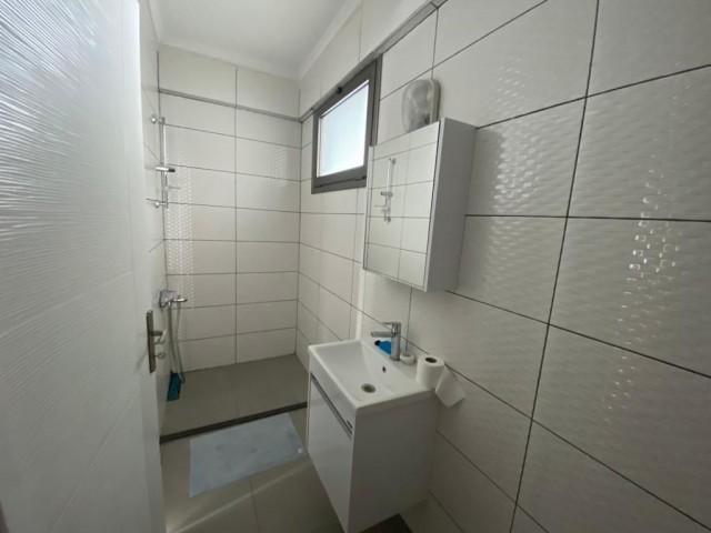 Kyrenia Chatalköy 3 + 1 Penthouse Zu Vermieten ** 