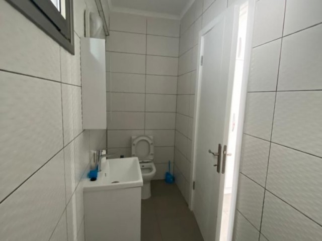 Kyrenia Chatalköy 3 + 1 Penthouse Zu Vermieten ** 