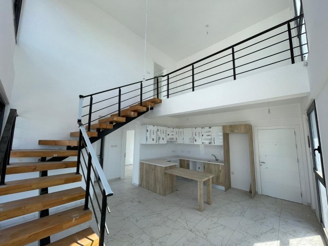 Nikosia Yenisehir Penthouse 3 + 1 Wohnung Zu Verkaufen ** 