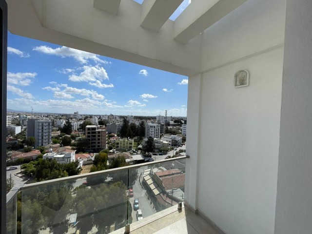 Nikosia Yenisehir Penthouse 3 + 1 Wohnung Zu Verkaufen ** 