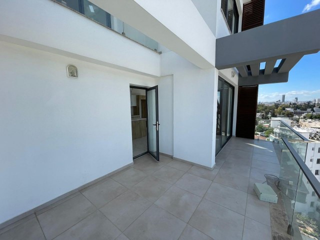 Nicosia Yenişehir Penthouse 3+1 Apartment for Sale ** 