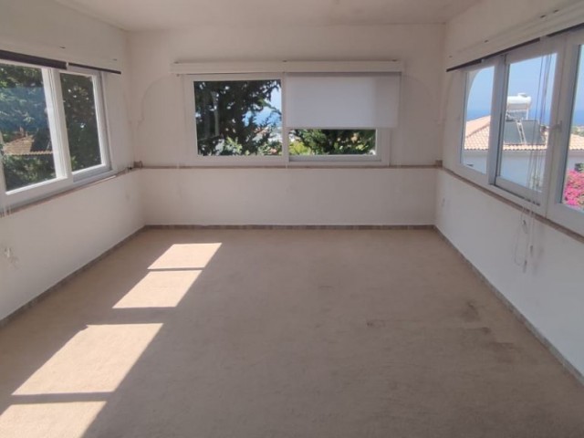 Kyrenia Ozankoy 4+1 Villa for Sale ** 