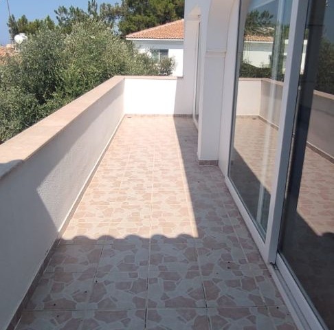 Kyrenia Ozanköy 4 + 1 Villa Zu Verkaufen ** 